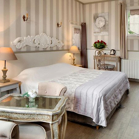 Hotel La Roseraie เชอนงโซ ภายนอก รูปภาพ