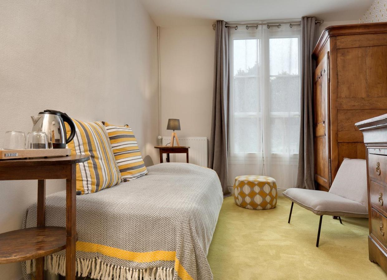 Hotel La Roseraie เชอนงโซ ภายนอก รูปภาพ