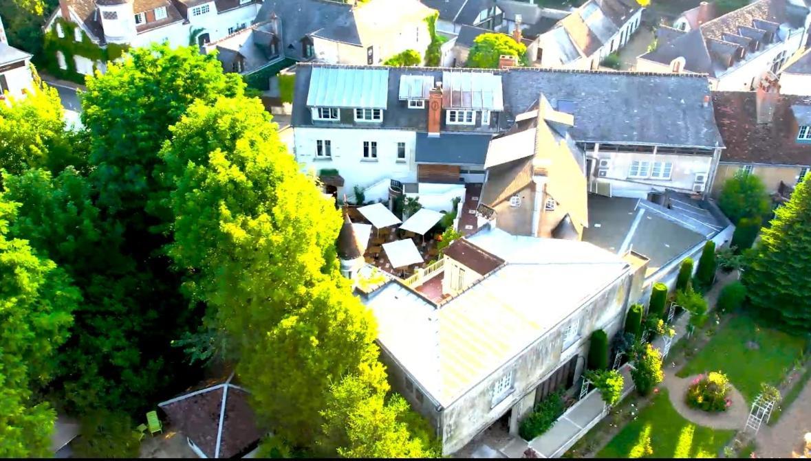 Hotel La Roseraie เชอนงโซ ภายนอก รูปภาพ